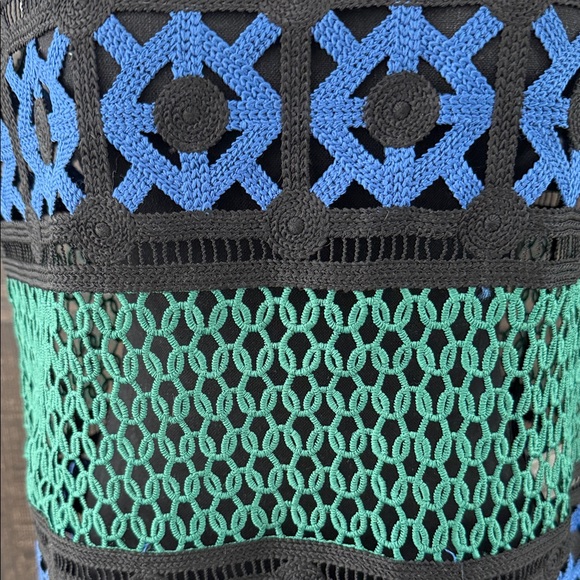 Adiva Black, Blue, Green, and White Short Sleeve Top - Picture 2 of 8